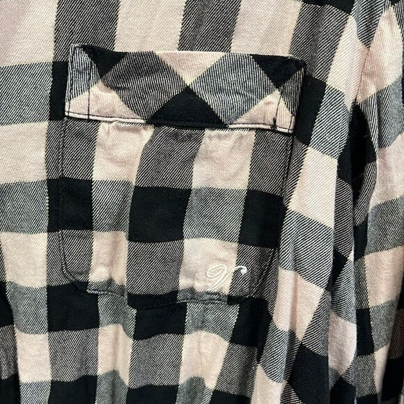 Victoria’s Secret checkered long sleeve pajama top - Picture 3 of 7
